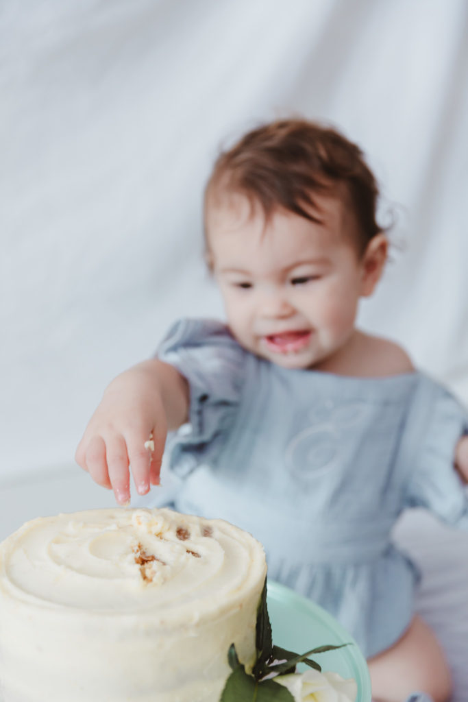 Maidstone cake smash photographer