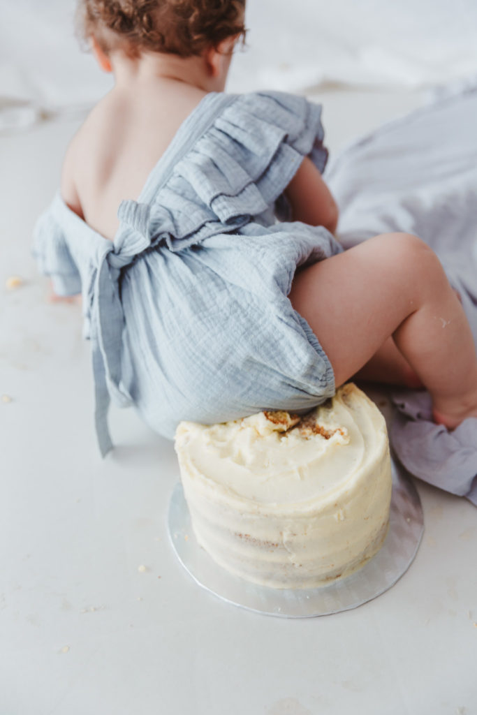 Maidstone cake smash photographer