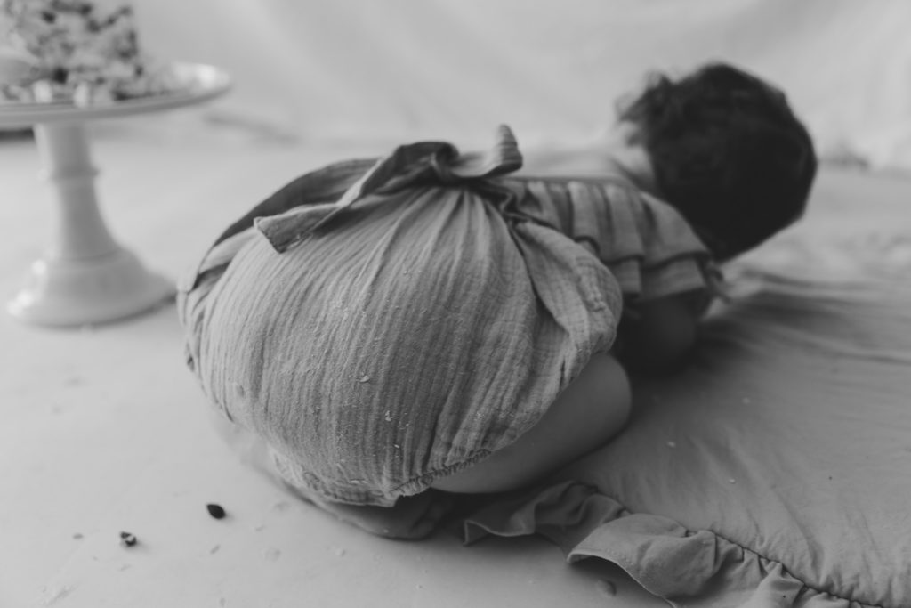 Maidstone cake smash photographer