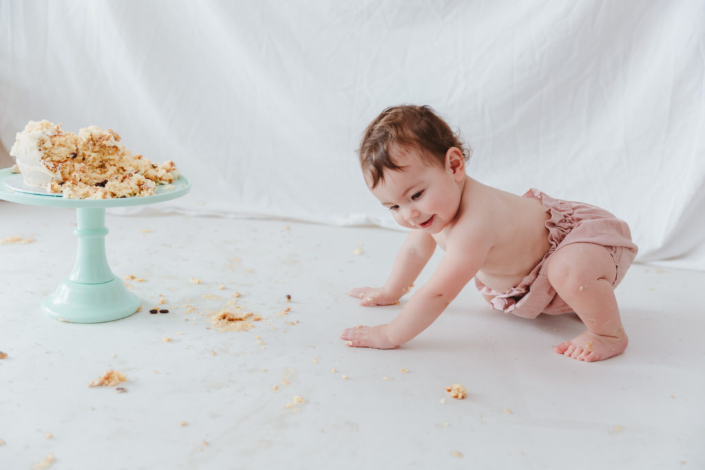 Cake smash photographer in Maidstone